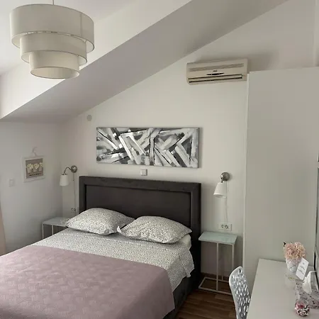 Apartments Roko Kastela Exterior photo