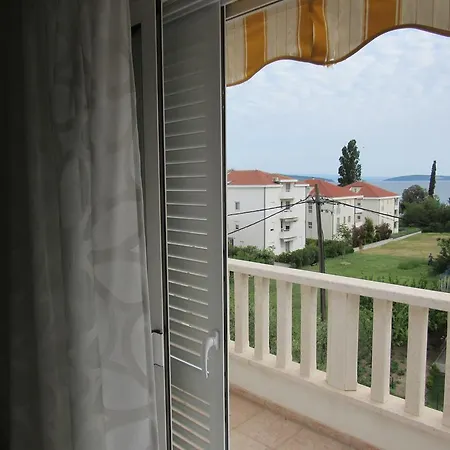 Apartments Roko Kastela Exterior photo
