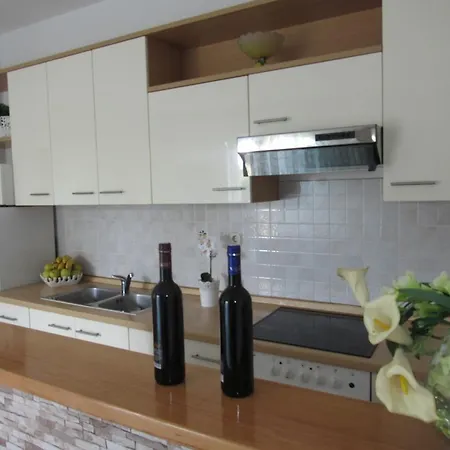 Apartments Roko Kastela Exterior photo
